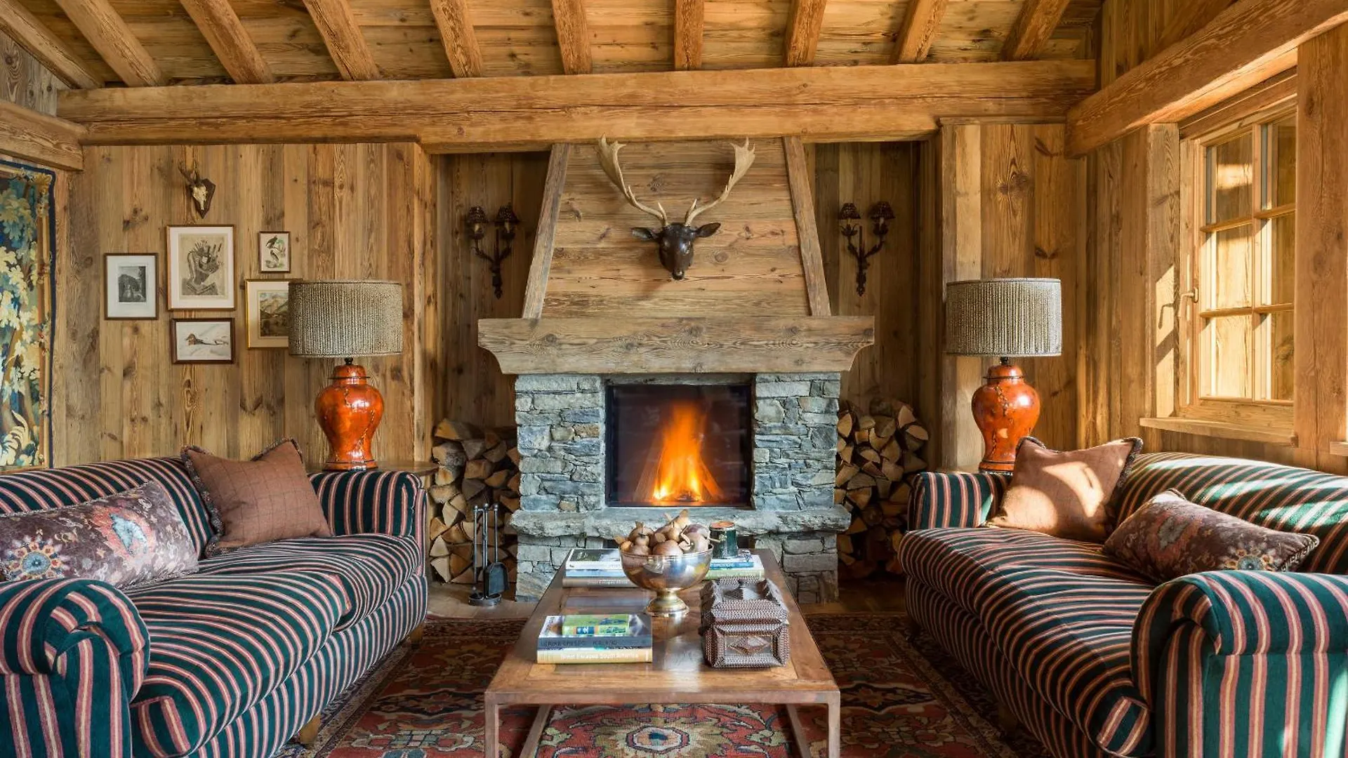Eleven Chalet Hibou Le Miroir Fransa