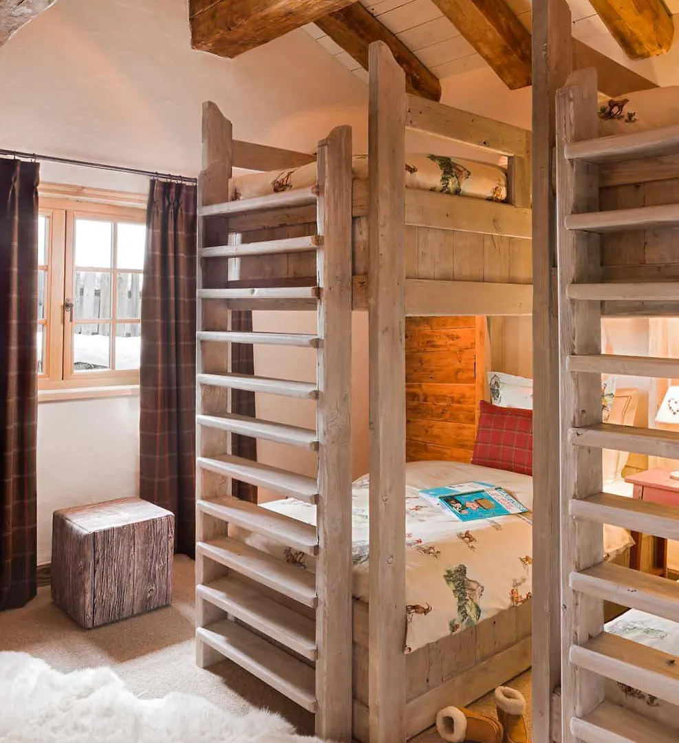 Eleven Chalet Hibou Le Miroir 0*,
